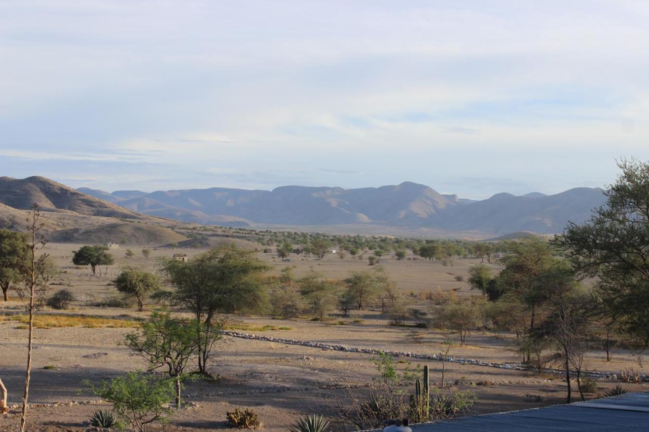 Fort Sesfontein Lodge & Safaris Exterior foto