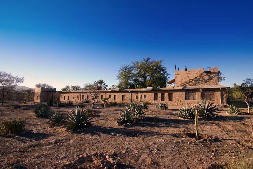 Fort Sesfontein Lodge & Safaris Exterior foto