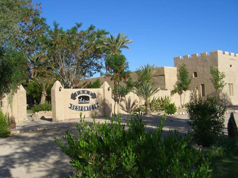 Fort Sesfontein Lodge & Safaris Exterior foto